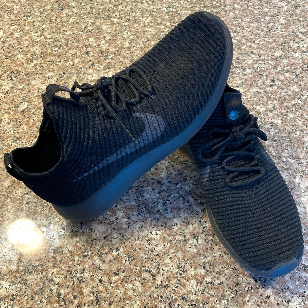 NIKE athletic shoes